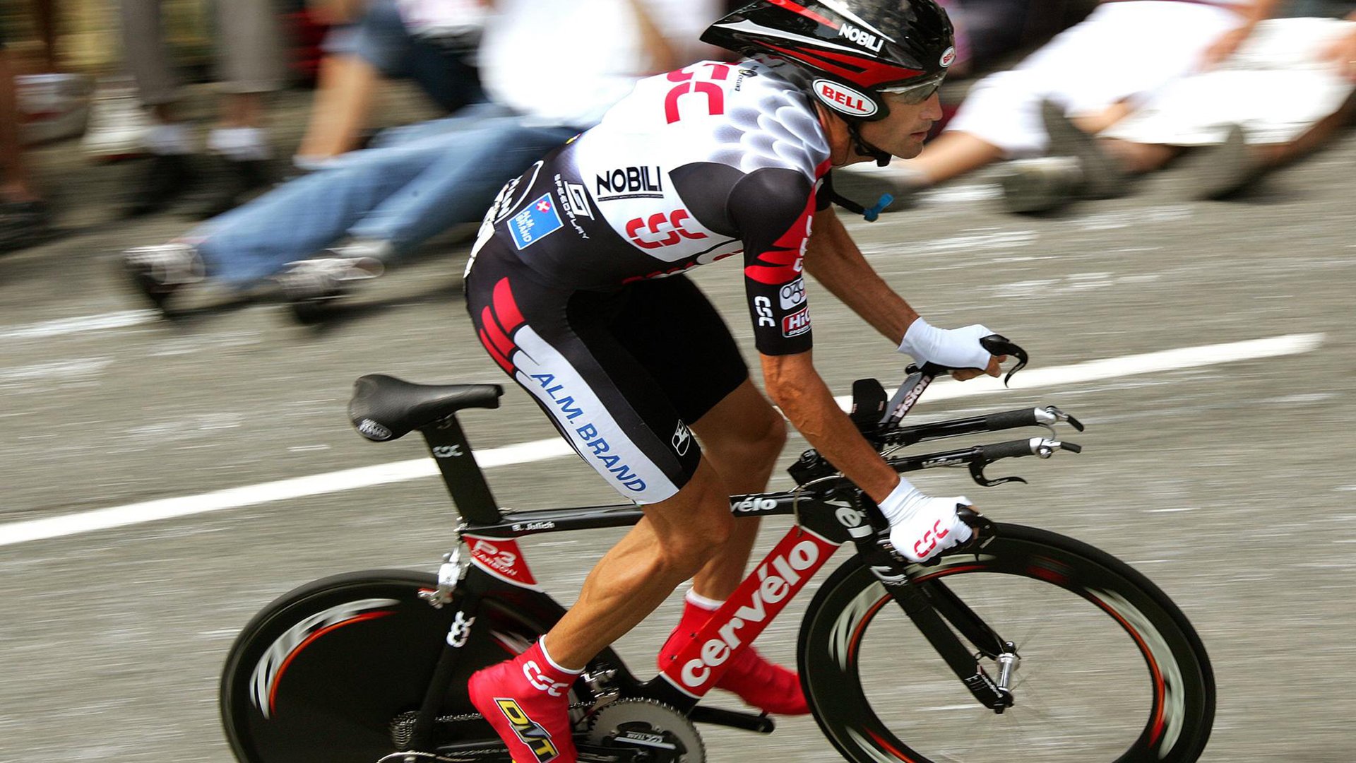 巴西男篮教练因私事离席，球队临时换帅，巴西队总教练