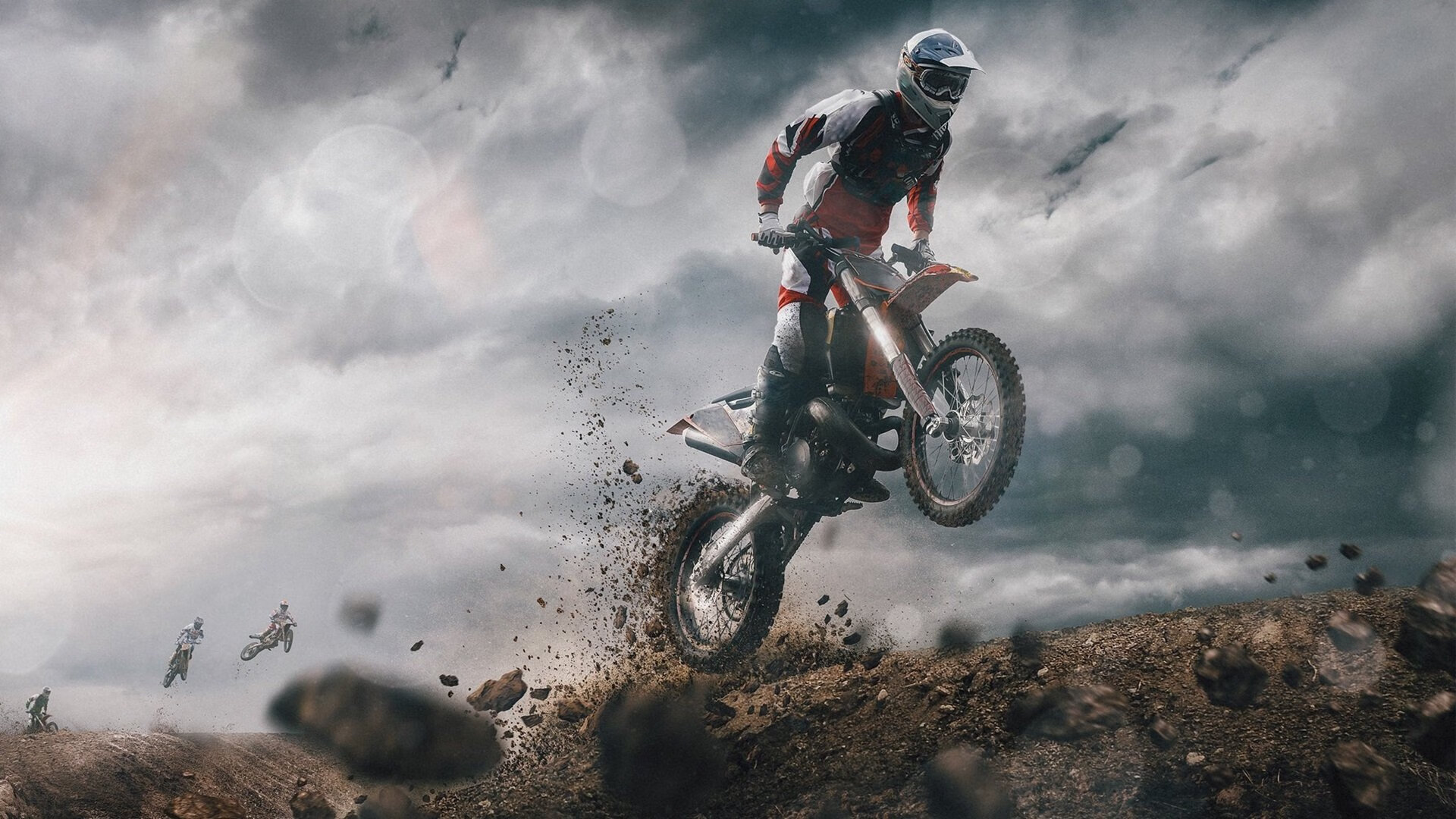 曼城前场锋线如虎添翼，蓝月亮冲击双冠王，曼城是不是叫蓝月亮